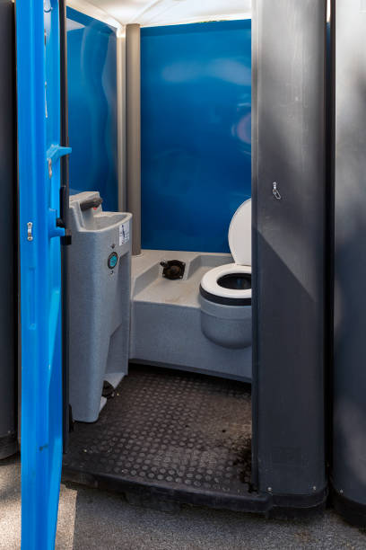 Best Portable restroom trailer rental  in Fultonde, AL